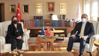 Vljora Dumoši i Mehmet Nuri Ersoi Vljora Dumoši i Mehmet Nuri Ersoi