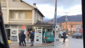 saobraćajna nesreća kombi uleteo u prodavnicu