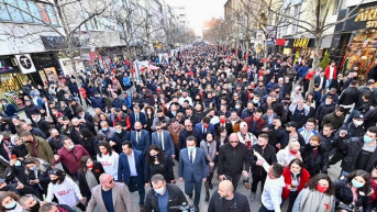 Politički skup - nepoštovanje antikovid mera Politički skup - nepoštovanje antikovid mera
