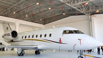 Avion i novi hangar Bedžeta Pacolija Avion i novi hangar Bedžeta Pacolija