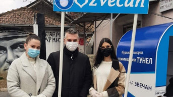 Zvečan akcija podele zaštitnih maski