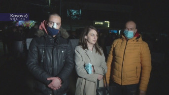 Advokat Jovana Filipović sa pretučenim dečacima Advokat Jovana Filipović sa pretučenim dečacima