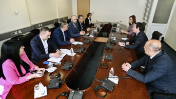 Kurti sa predstavnicima Crnogoraca na Kosovu Kurti sa predstavnicima Crnogoraca na Kosovu