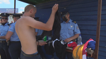 Kosovska policija plenila i majice Kosovska policija plenila i majice