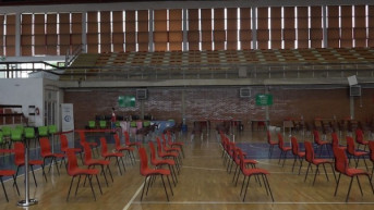 Prazna sala za vakcinaciju u centru 1. oktobar u Prištini Prazna sala za vakcinaciju u centru 1. oktobar u Prištini