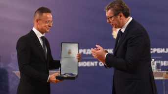 Vučić uručio orden Peteru Sijartu Vučić uručio orden Peteru Sijartu