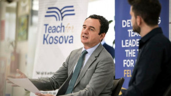 Kurti sa nastavnicima.jpg Kurti sa nastavnicima.jpg