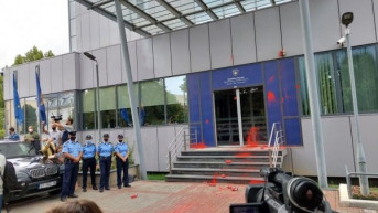 Protest za prava žena ispred zgrade kosovske vlade Protest za prava žena ispred zgrade kosovske vlade