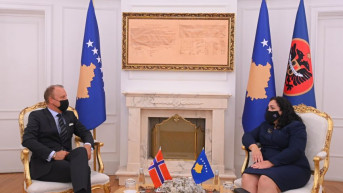 Vjosa Osmani sa ambasadorom Norveške.jpg