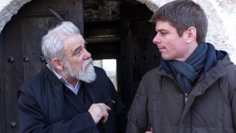 Arno Gujon sa ocem Milenkom u Velikoj Hoči Arno Gujon sa ocem Milenkom u Velikoj Hoči
