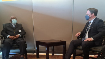 Ministar Selaković sa kamerunskim kolegom Mbelom