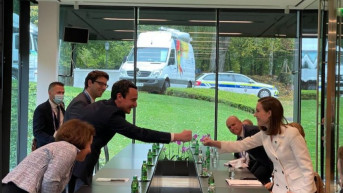 Kurti sa premijerkom  Finske Marin.jpg