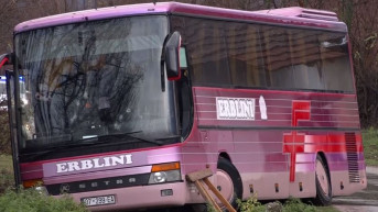 Izrešetani autobus u Glođanu