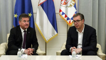 Vučić sa Lajčakom.jpg