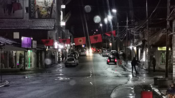 Severna Mitrovica - Bošnjačka mahala - Zastave Albanije i UČK Severna Mitrovica - Bošnjačka mahala - Zastave Albanije i UČK
