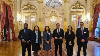 Selaković u sa predstavnicima parlamenta u Francuskoj.jpg