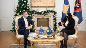 Vjosa Osmani sa otpravnikom poslova ambasade Australije u Hrvatskoj, nadležnog za Kosovo Vjosa Osmani sa otpravnikom poslova ambasade Australije u Hrvatskoj, nadležnog za Kosovo
