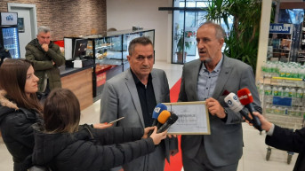 Piraj:Ne kupujte proizvode iz Srbije Piraj:Ne kupujte proizvode iz Srbije