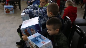 Paketići za mališane sa Kosova od navijača Partizana 2