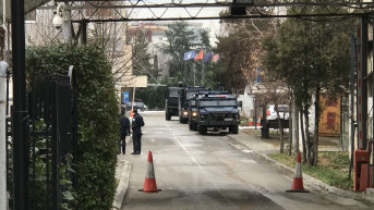Policija u blizini zgrade vlade u Prištini
