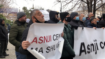 Protest građana u Prištini zbog poskupljenja struje.jpg