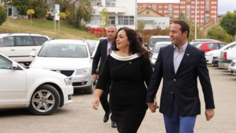 Vjosa Osmani sa suprugom