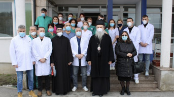 Episkop Teodosije posetio porodilište u Pasjanu