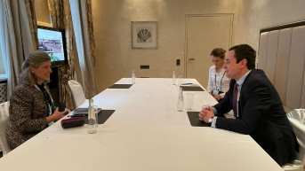Senatorka Džoni Ernst i Aljbin Kurti