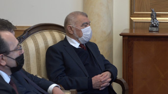 Stjepan Mesić u kosovskom parlamentu