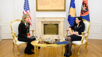 Elizabet Šervud Rendel i Vjosa Osmani