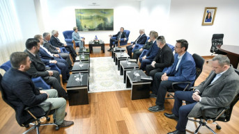 Kurti i predstavnici Albanaca sa juga Srbije Kurti i predstavnici Albanaca sa juga Srbije