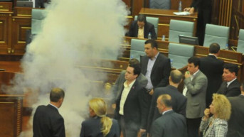 Suzavac u Skupštini Kosova Suzavac u Skupštini Kosova