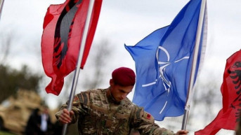 Zastave Albanije i NATO