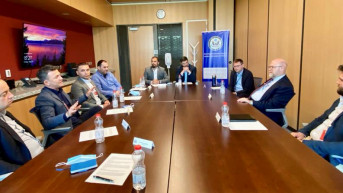 Hovenijer razgovara sa novinarima na Kosovu