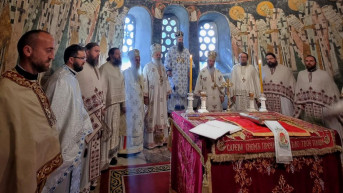 Patrijarh Porfirije na bogosluženju u Pećkoj patrijaršiji