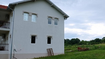 Parohijski dom Crkve Svetog arhangela Gavrila u Osojanu Parohijski dom Crkve Svetog arhangela Gavrila u Osojanu