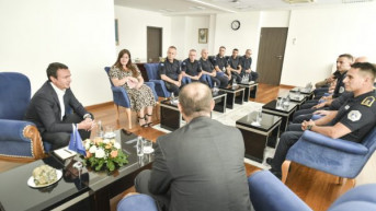 Kurti sa policajcima