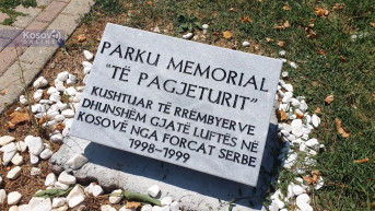 Spomen ploča posvećena nestalima i kidnapovanima