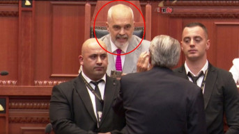 Tenzije u parlamentu Albanije