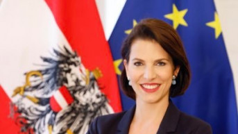 Karoline Edštadler