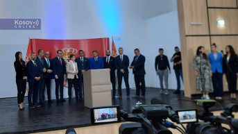 Brnabić u Multimedijalnom centru u Severnoj Mitrovici