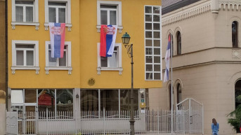 Srpska zastava na ambasadi u Sarajevu