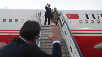 Vučić ispraća Erdogana na aerodromu.jpg