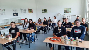 Poljoprivredna škola Priština-Lešak Poljoprivredna škola Priština-Lešak