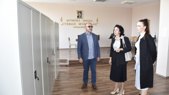 Ljiljana Šubarić u Muzičkoj školi u Lapljem selu Ljiljana Šubarić u Muzičkoj školi u Lapljem selu