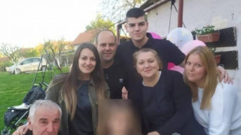 Nikola Nedeljković sa porodicom