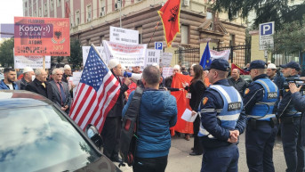 Protest ispred Ambasade Srbije u Tirani