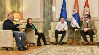Vučić sa Nikolom Nedeljkovićem i njegovom porodicom