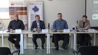 Panel u Severnoj Mitrovici