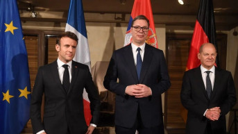 Makron, Vučić i Šolc.jpg